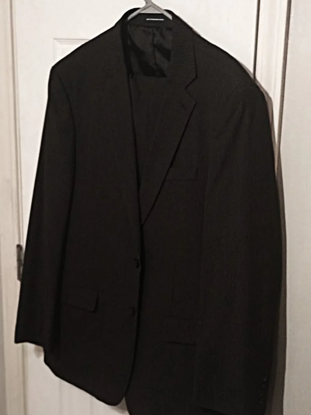 Stafford Men Dark Gray Pinstripe 2 Piece Suit  46R